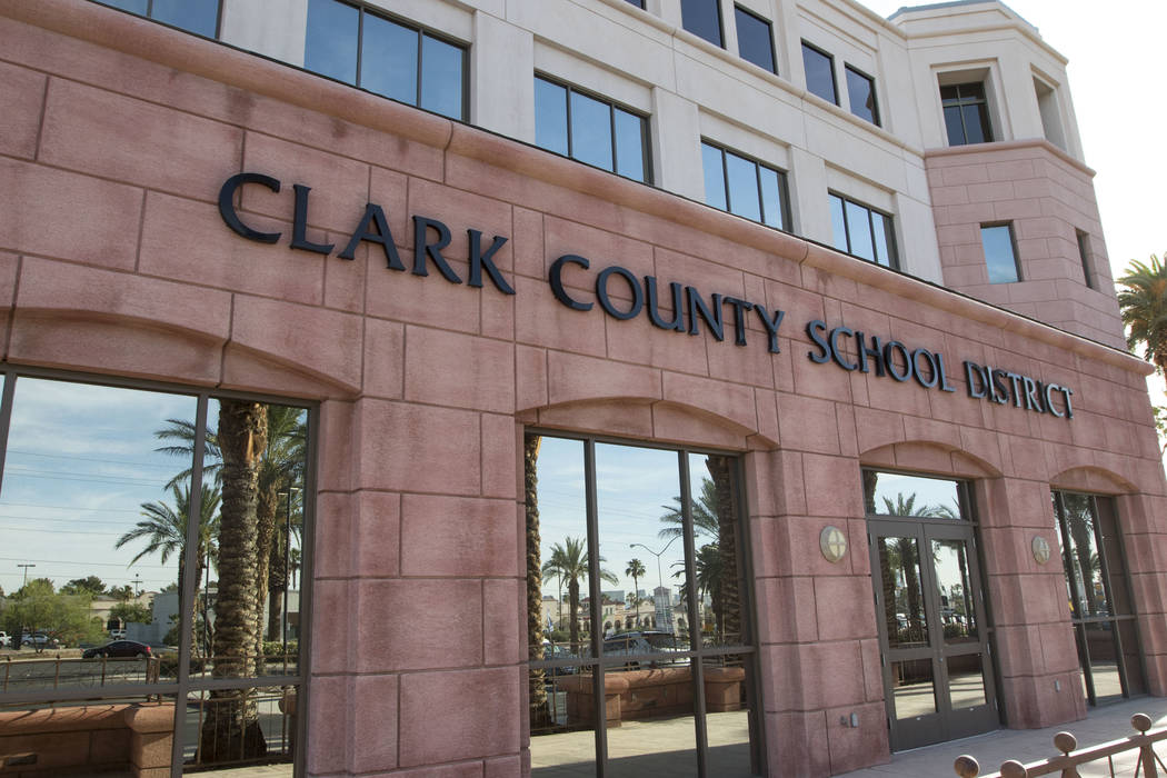 El edificio de administración del Distrito Escolar del Condado de Clark ubicado en 5100 West Sahara Ave. en Las Vegas el miércoles, 7 de junio de 2017. Richard Brian Las Vegas Review-Journal @ve ...