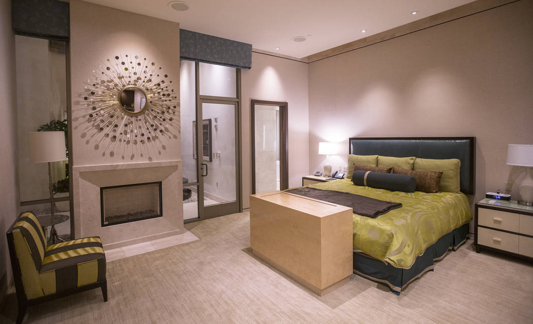Gran suite de dos dormitorios el martes 2 de octubre de 2018, en Bellagio, en Las Vegas. Benjamin Hager Las Vegas Review-Journal @benjaminhphoto