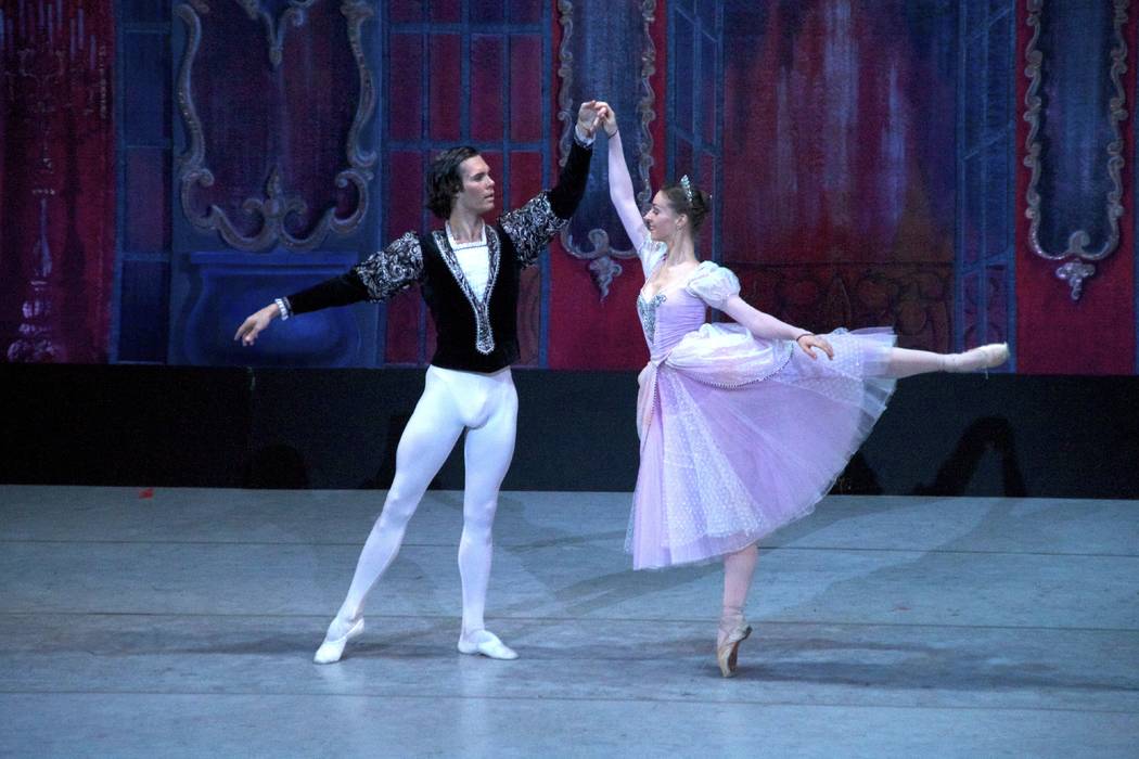 La "Cenicienta" del Ballet Nacional Ruso. Alexander Daev