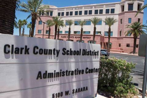 Edificio de administración del Distrito Escolar del Condado Clark, ubicado en 5100 West Sahara ...